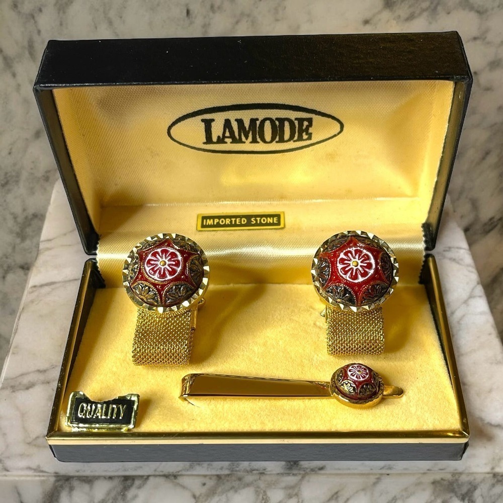 VTG Lamode Cufflinks Tie Bar Men Gold Tone Imported Stone Cabochon Floral Carved